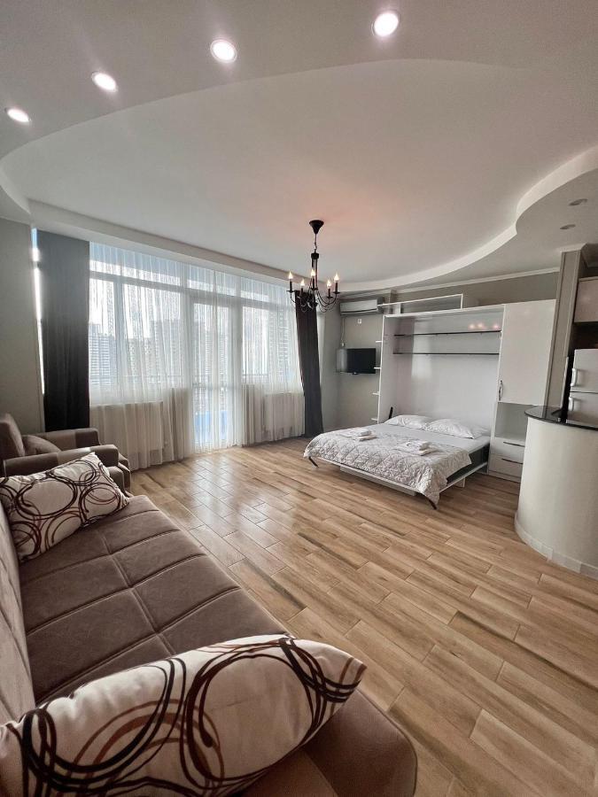 Luxure Apartments Batumi Exteriör bild