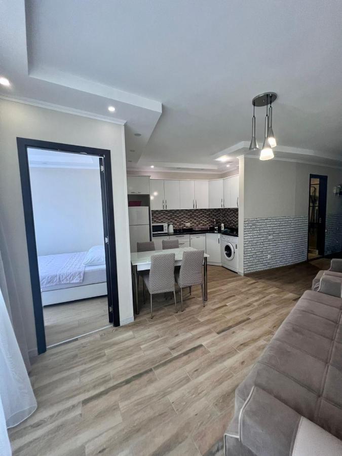 Luxure Apartments Batumi Exteriör bild