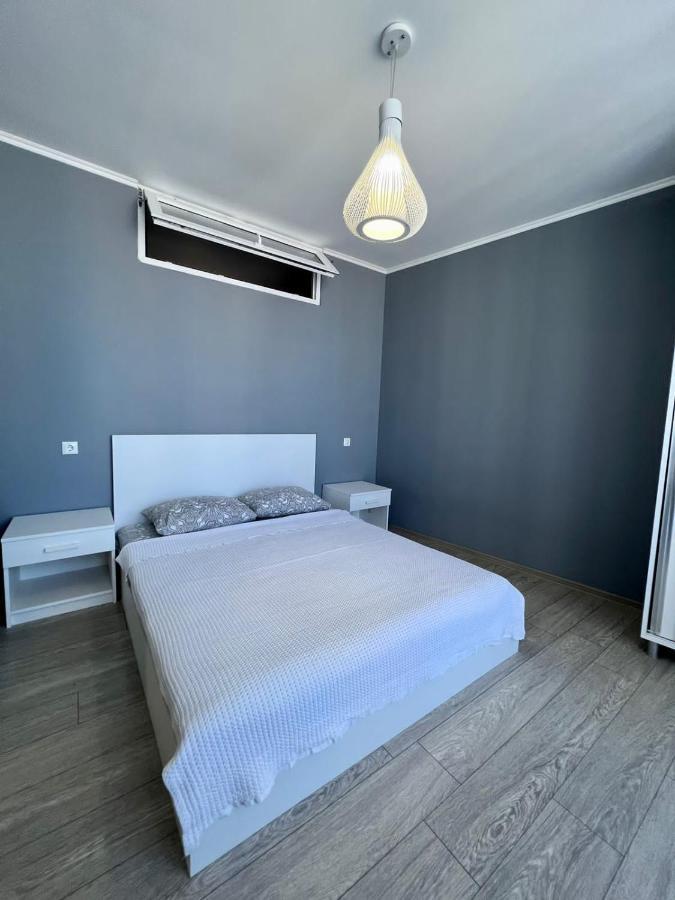 Luxure Apartments Batumi Exteriör bild