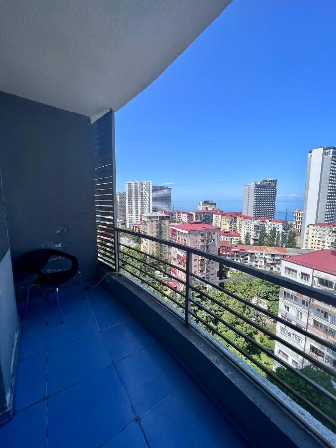 Luxure Apartments Batumi Exteriör bild