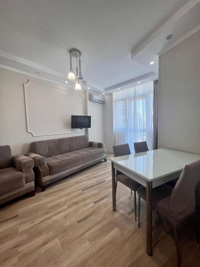 Luxure Apartments Batumi Exteriör bild