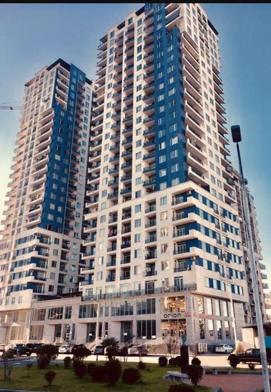 Luxure Apartments Batumi Exteriör bild